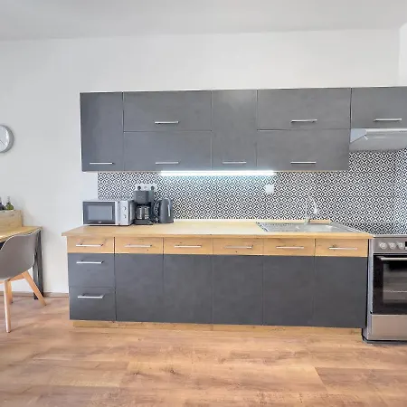 Lukas 2 Apartment